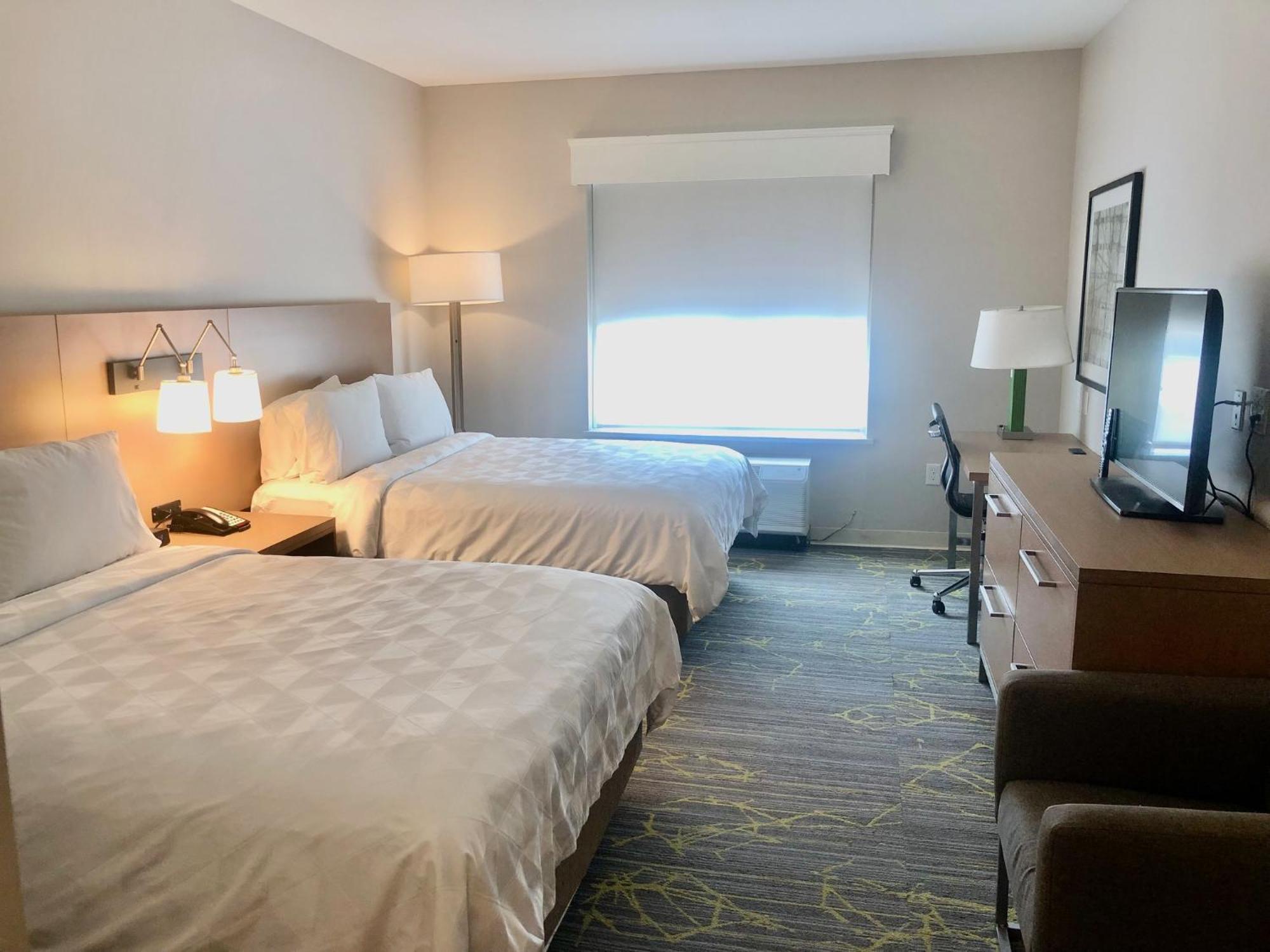 Hotel Holiday & Nw - Willowbrook By Ihg